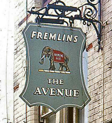 Avenue sign 1976