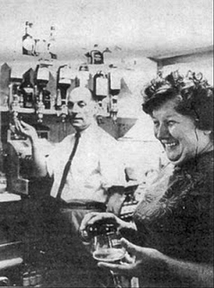 Bill and Hilda Munday