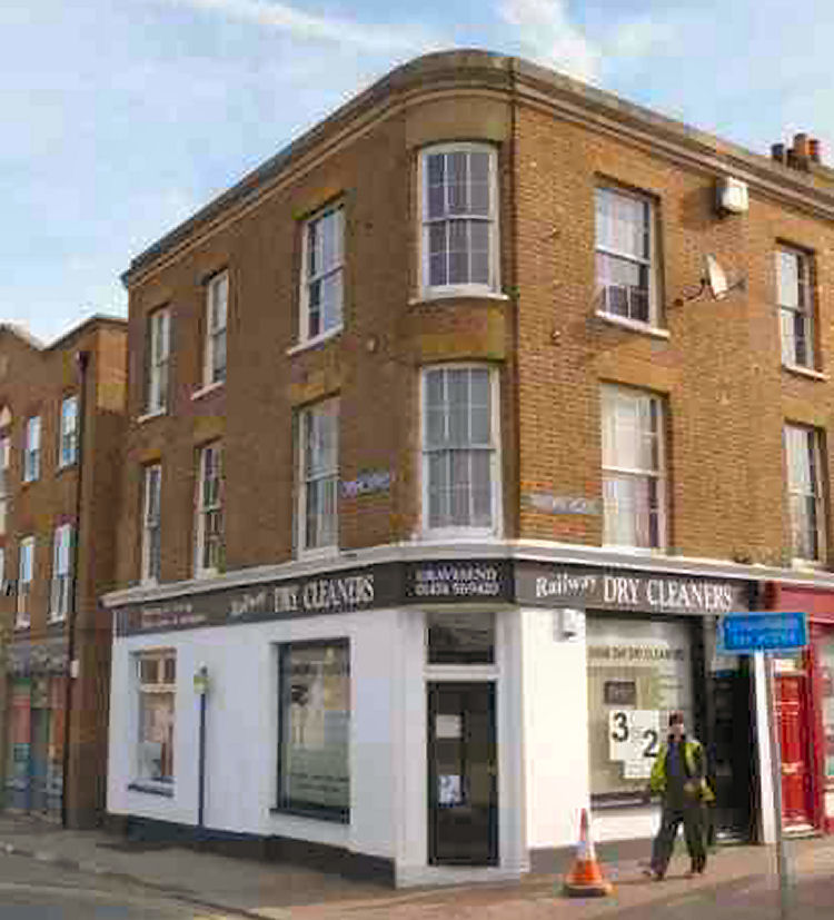 Former Signal Tavern