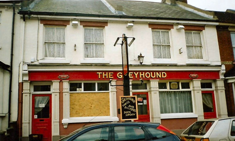 Greyhound 2003