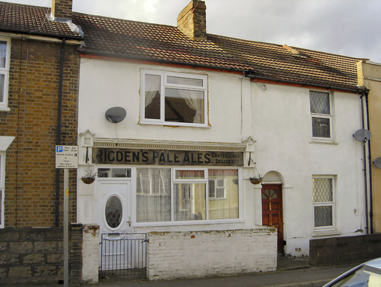 Globe and Laurel 2011