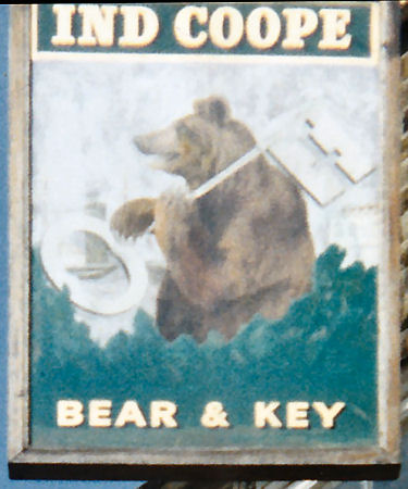 Bear and Key sign 1990