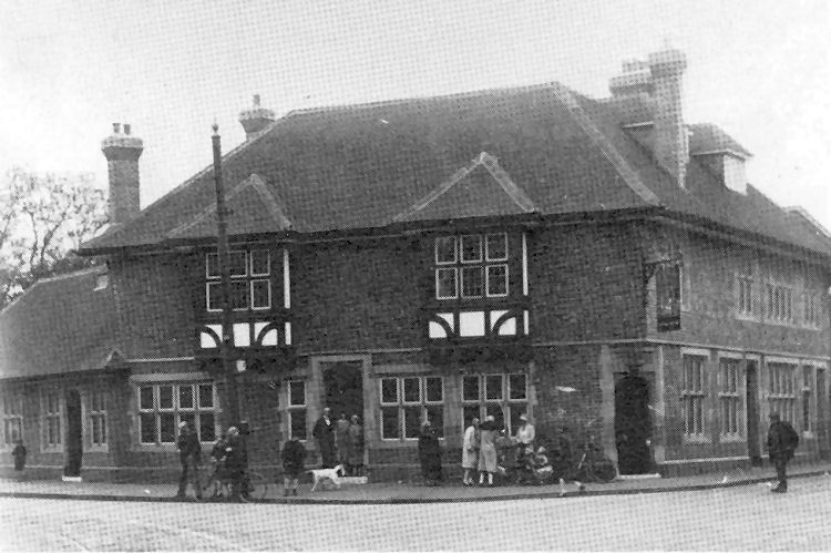 Bear and Ragged Staff 1929