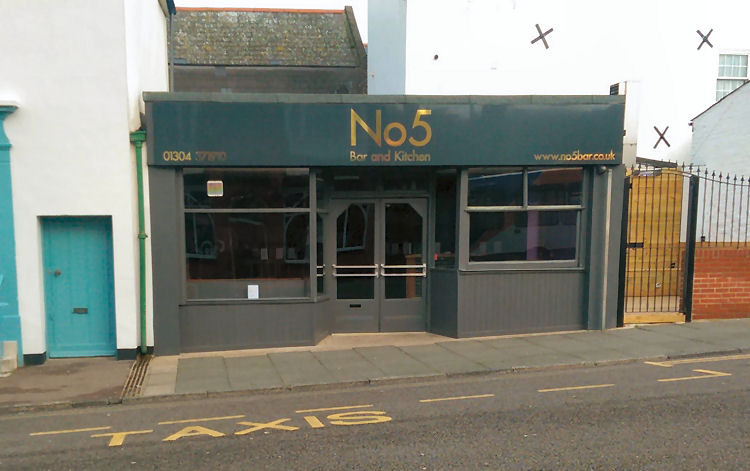 No 5 Bar and Kitchen December 2014