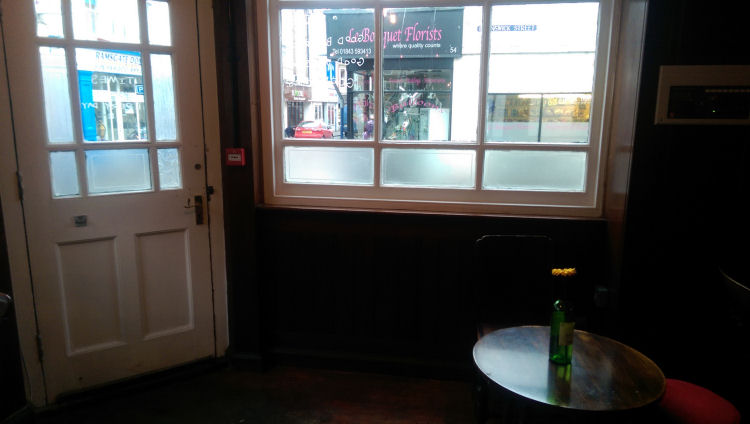 Ravensgate Arms inside 2015