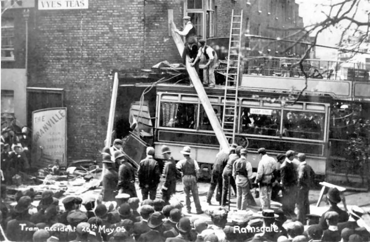 Tram crash 1905