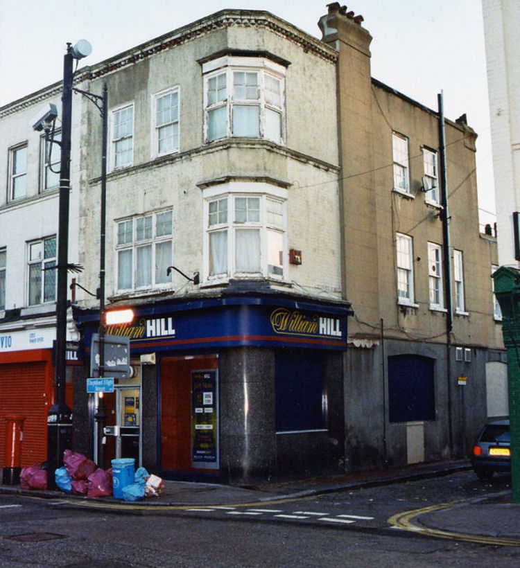 City Arms 2006