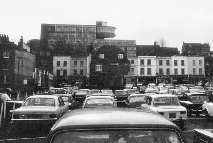 ROYAL EXCHANGE Pub of Chatham