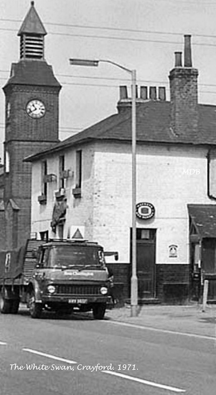 WHITE SWAN Pub of Crayford