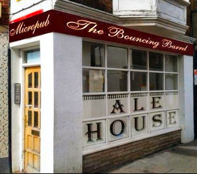 Bouncing Barrel 2015