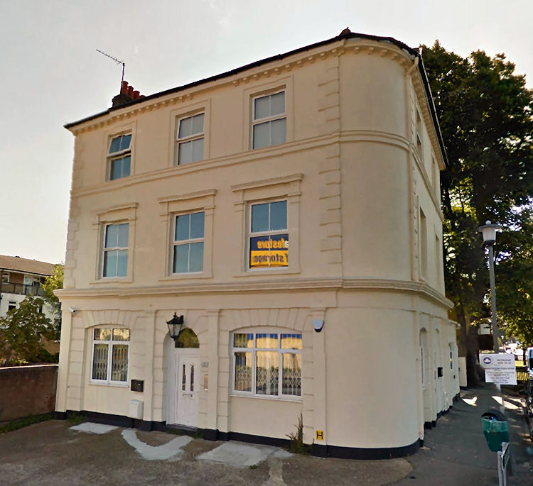 Former Royal Oak 2014