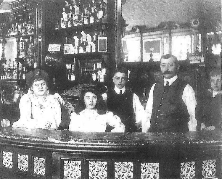 Wheatley Arms inside 1901