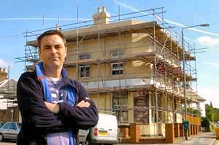 Crown And Anchor Pub Of Bromley