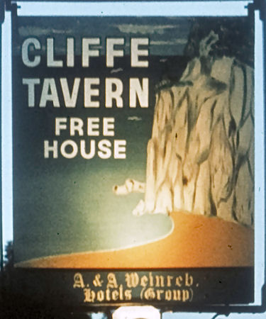 Cliffe Tavern sign 1973