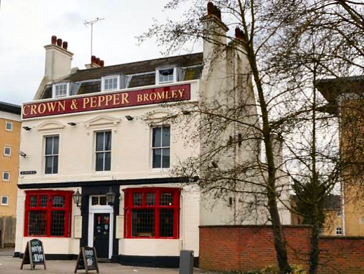 Crown and Pepper 2016