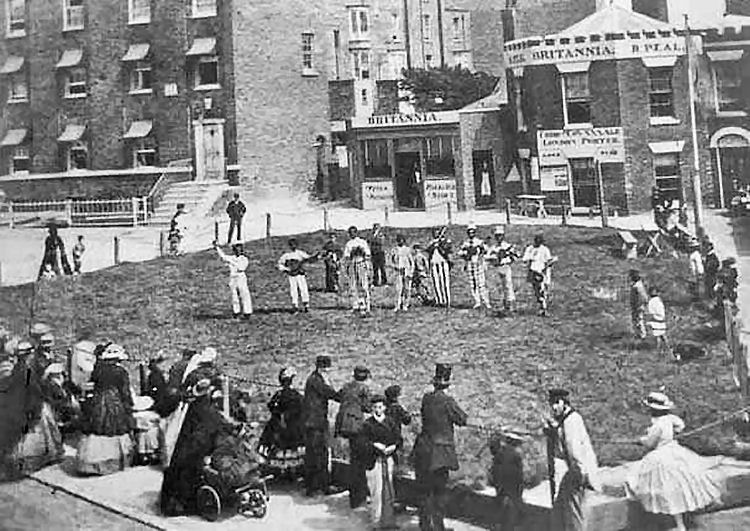 Minstrels performing in 1900
