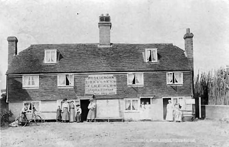 Rose and Crown 1910