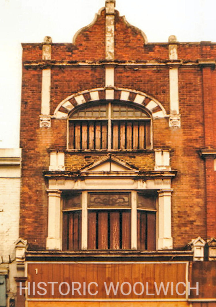 Bricklayer's Arms demolition