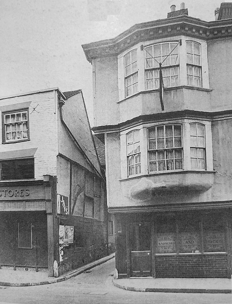 Coach and Horses 1935