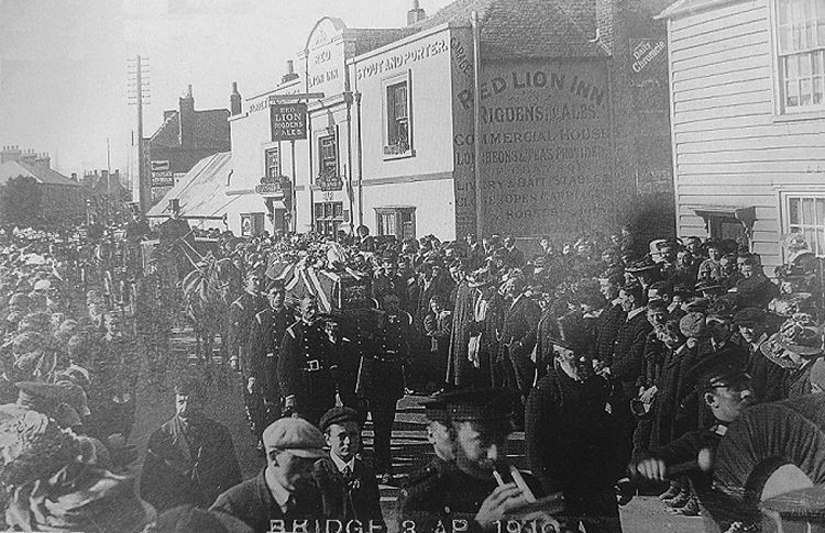 Red Lion 1910