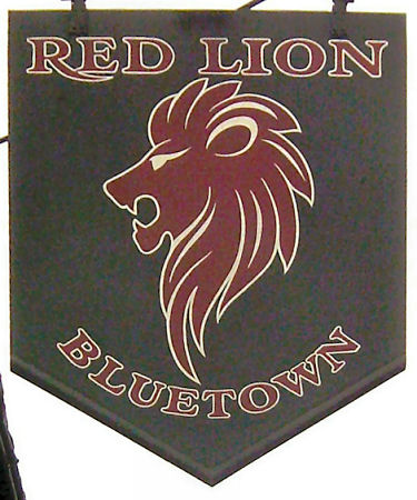 Red Lion sign 2017