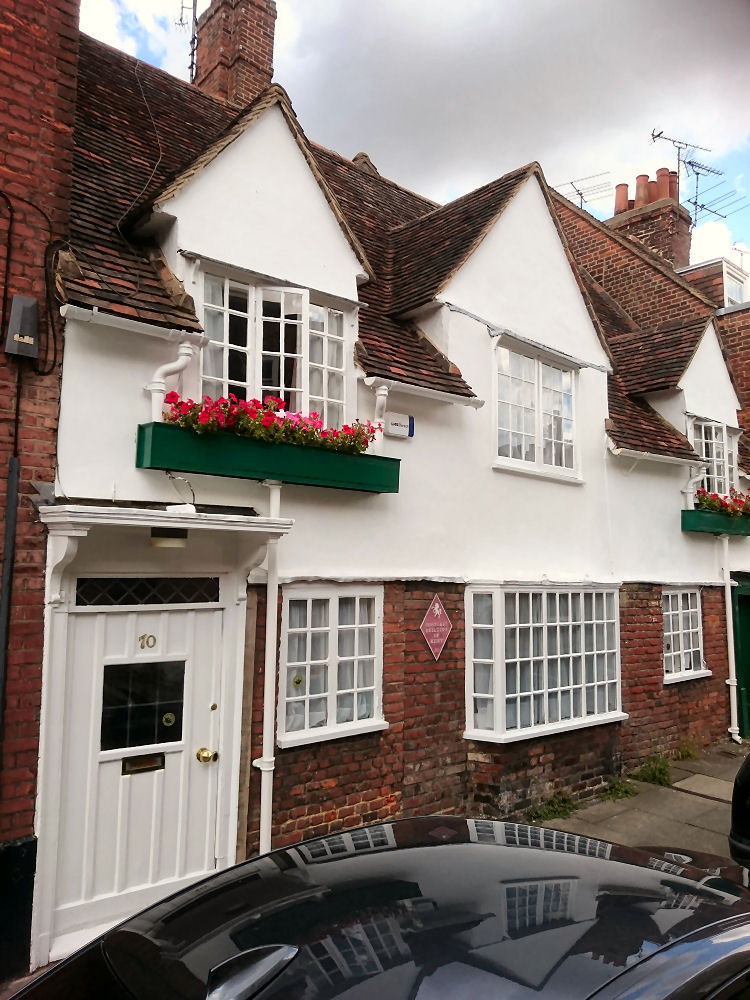 Weaver's Arms location 2017