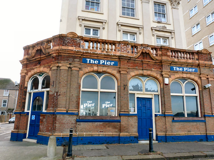 Pier Hotel 2011