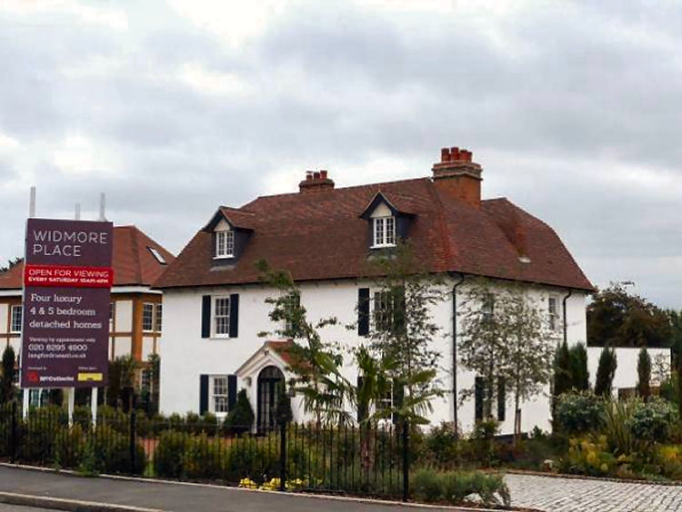 BICKLEY Pub of Bromley