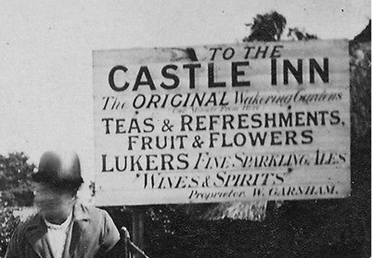 Castle Inn sign Essex