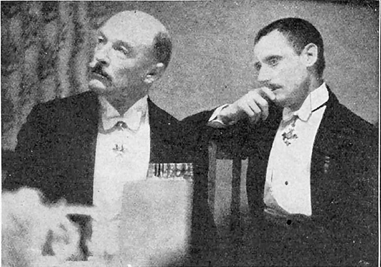 Sir Campbell Stuart and the Right Hon. F. G. Kellaway at the Wolfe Dinner
