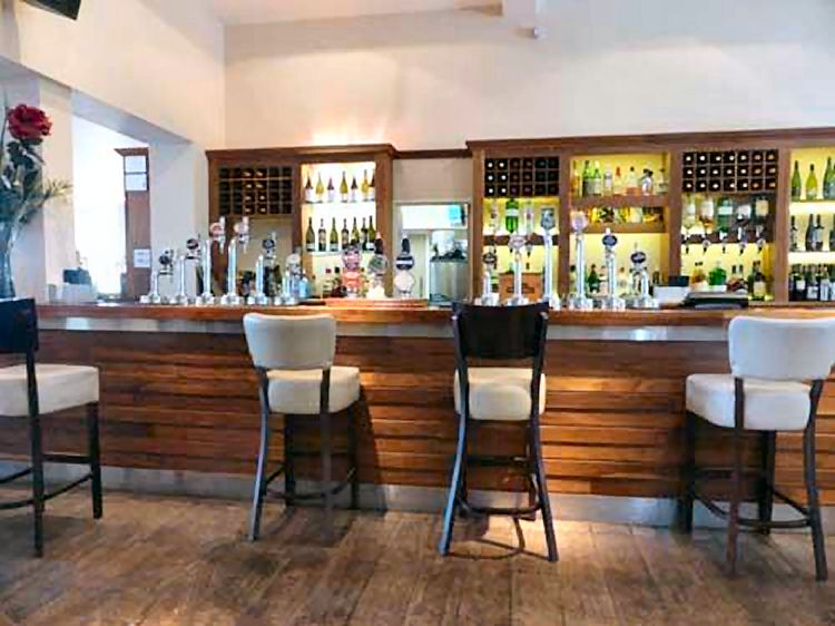 New Inn bar 2015