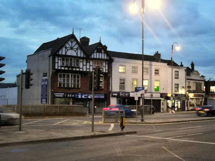 Former Old bridge Tavern 2016