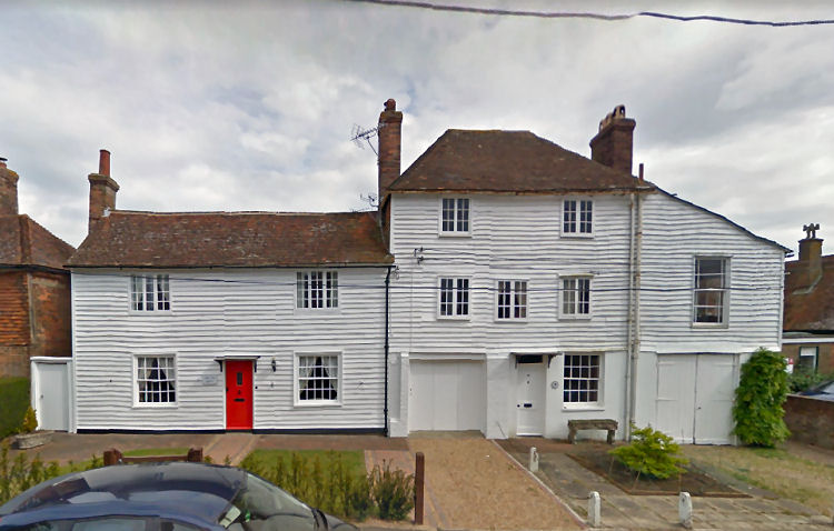 Former Queen's Head 2011