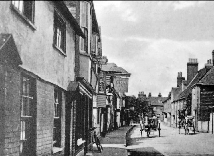 Red Lion 1912