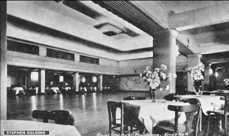 Royal Star Hotel inside