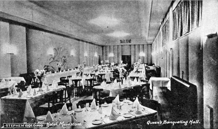 Royal Star Hotel inside