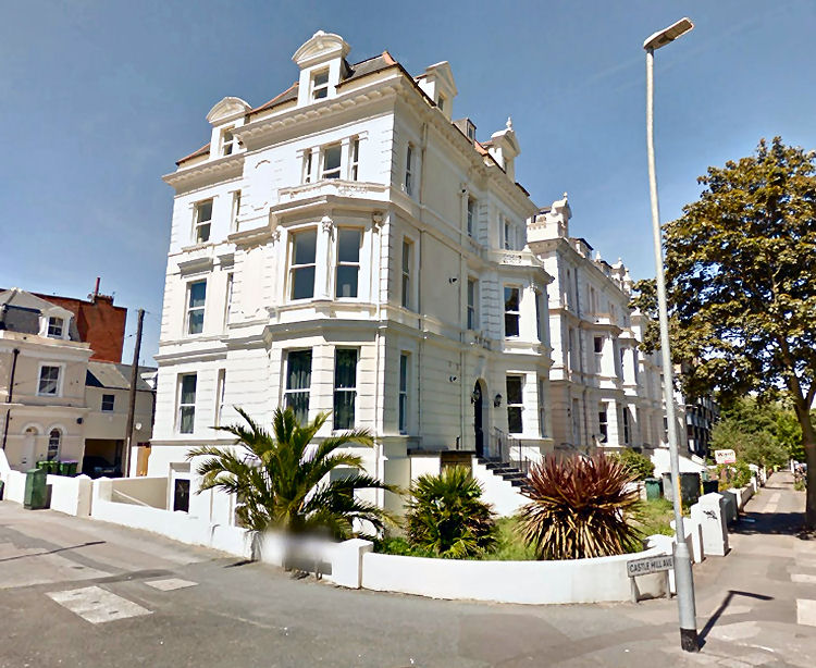 Former Schmitt's Hotel 2017