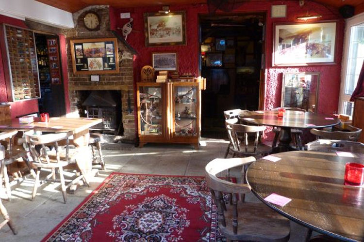 Cock Inn inside 2018