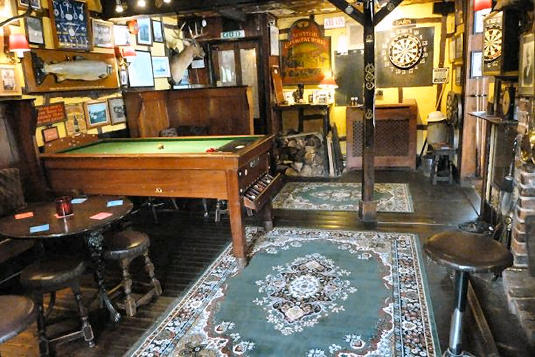 Cock Inn inside 2018