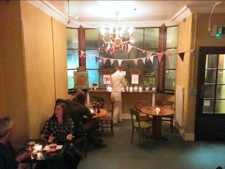 LIME BAR Pub of Folkestone