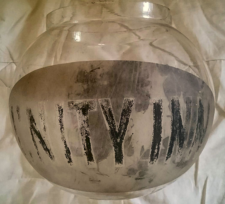 Unity gas light globe