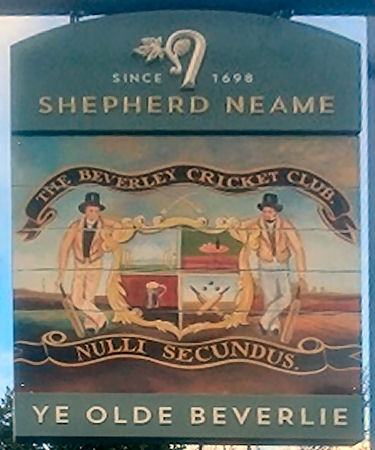Ye Olde Beverlie sign 2019