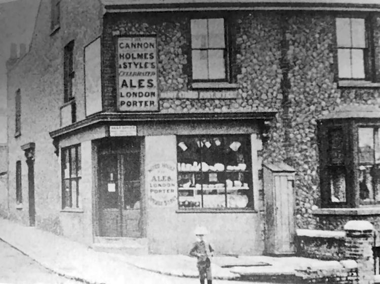 CANNON Pub of Maidstone