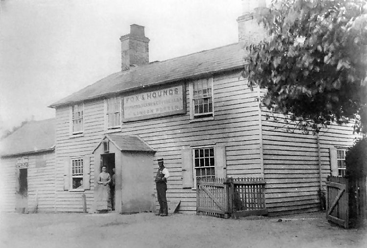 Fox and Hounds 1900