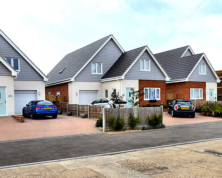SHIP INN Pub of LyddonSea