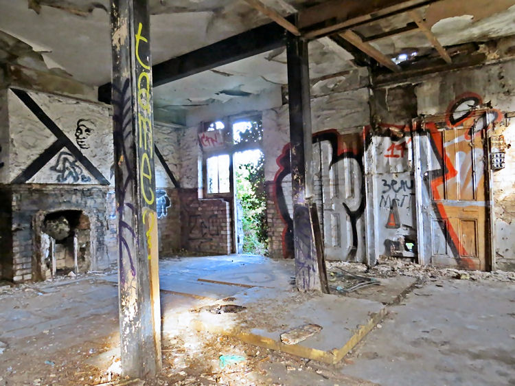 Victorian inside 2019