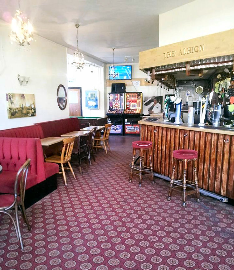 Albion bar 2015