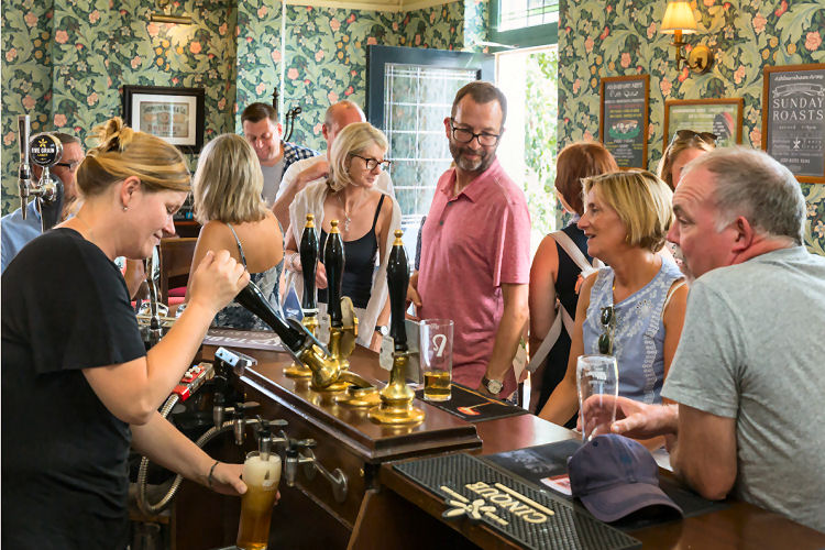 ASHBURNHAM ARMS Pub of Greenwich