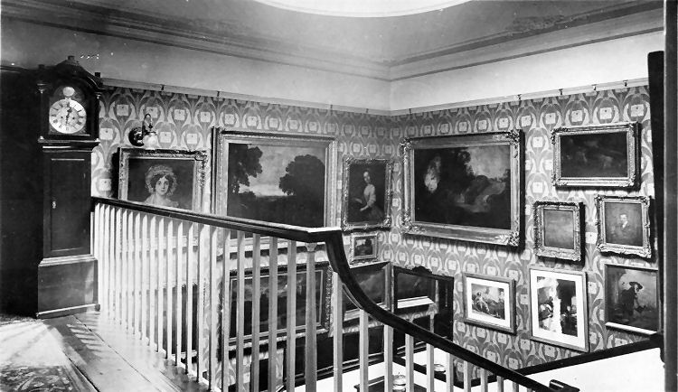Bull Hotel top corridor and staircase