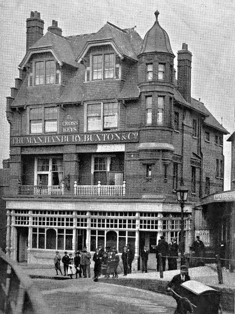 Cross Keys 1900